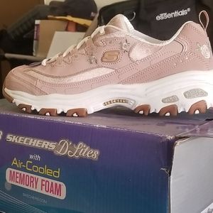 Skechers D'Lites